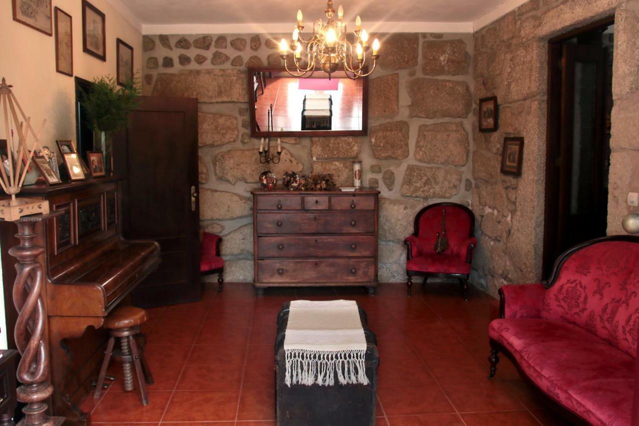 Casa De Marlaes Villa Lousada Eksteriør billede